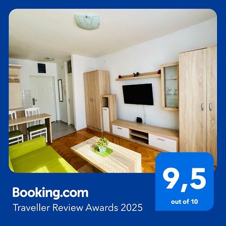 Studio Apartment Welcome Бар Екстериор снимка